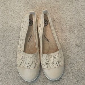 Brand New lace flats